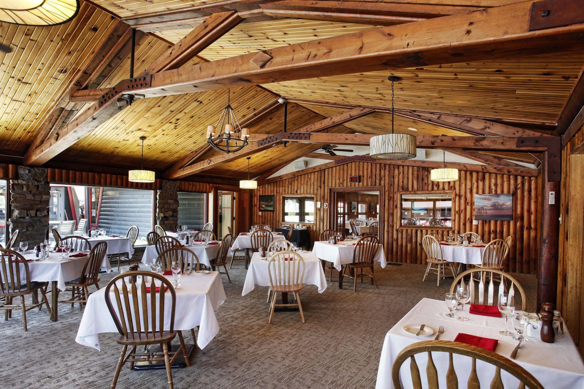 Killarney Mountain Lodge Exterior photo