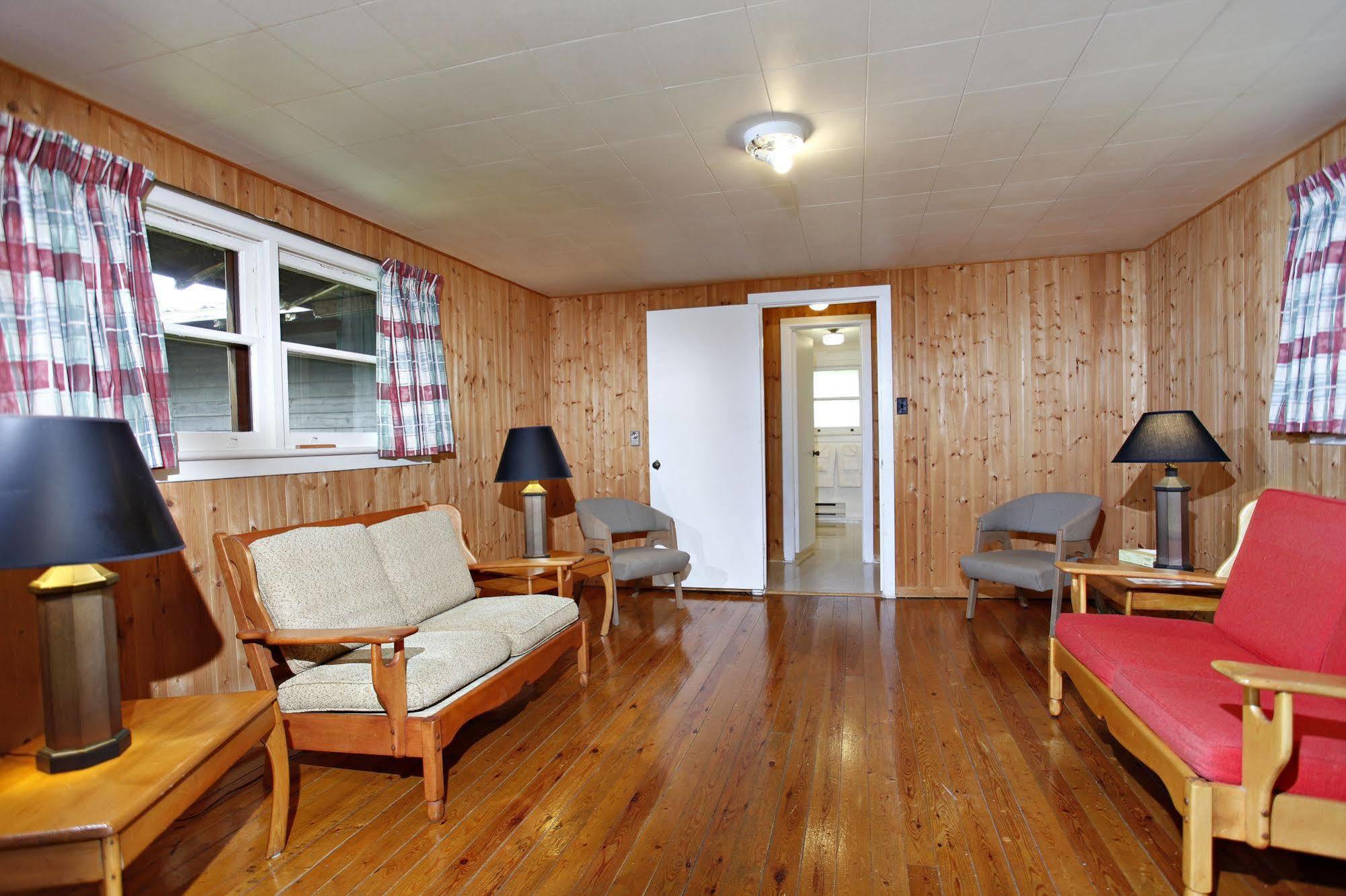 Killarney Mountain Lodge Exterior photo